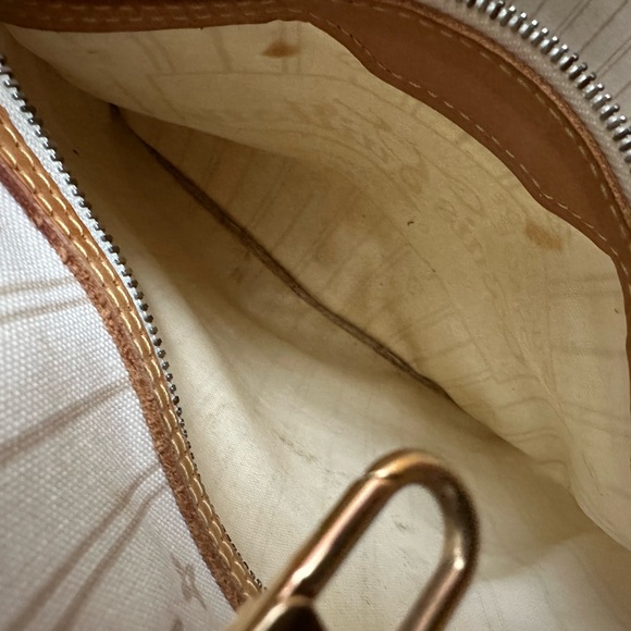 Louis Vuitton Neverfull MM tote bag in Damier Azur - Picture 11 of 15